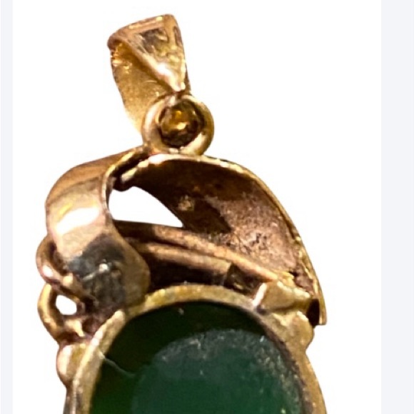 Vintage 14K Solid Gold Jade Pendant - Picture 5 of 5
